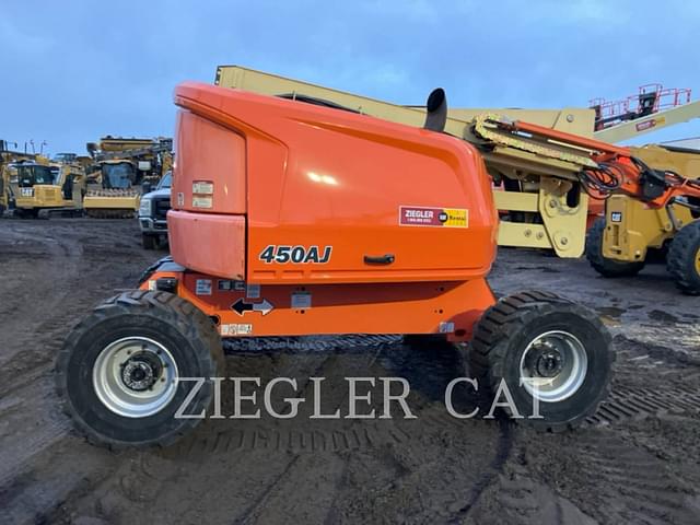 Image of JLG 450AJ equipment image 4