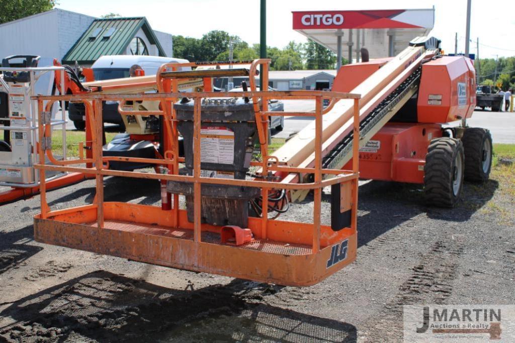 Image of JLG 600S Primary image