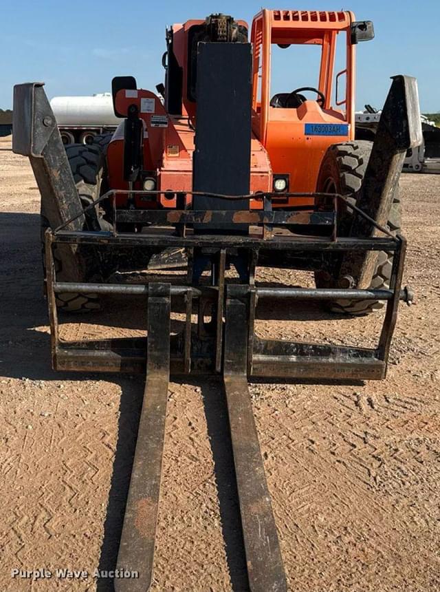 Image of JLG 10054 equipment image 1