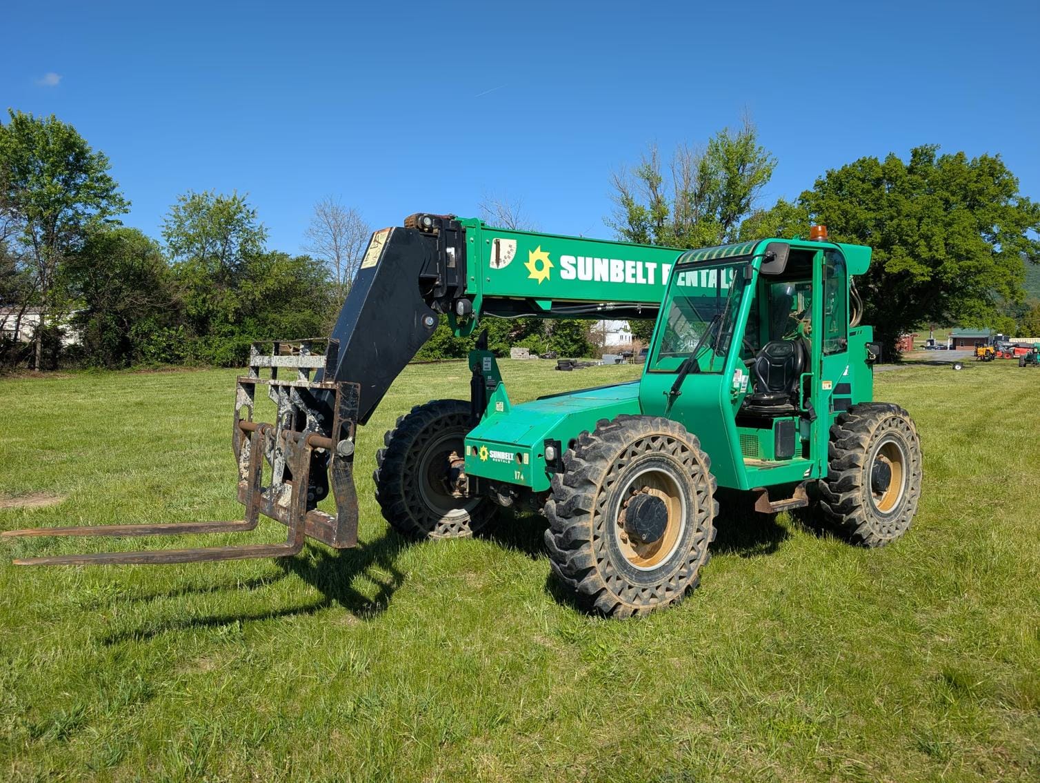 2016 JLG 6042 Equipment Image0
