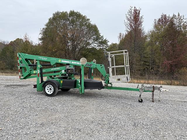 Image of JLG T350 equipment image 3