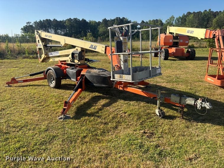 2016 JLG T350 Equipment Image0