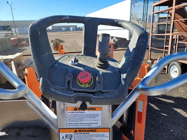 Image of JLG T350 equipment image 2