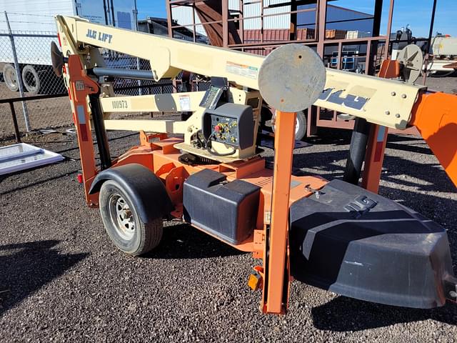 Image of JLG T350 equipment image 4