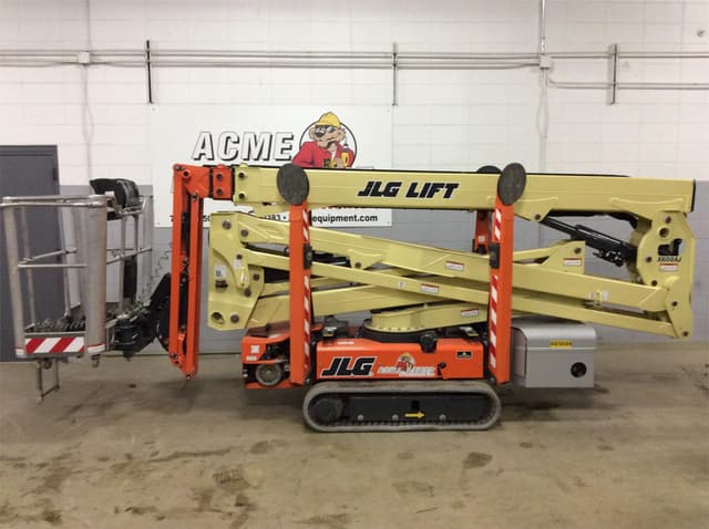 Image of JLG X600AJ equipment image 1