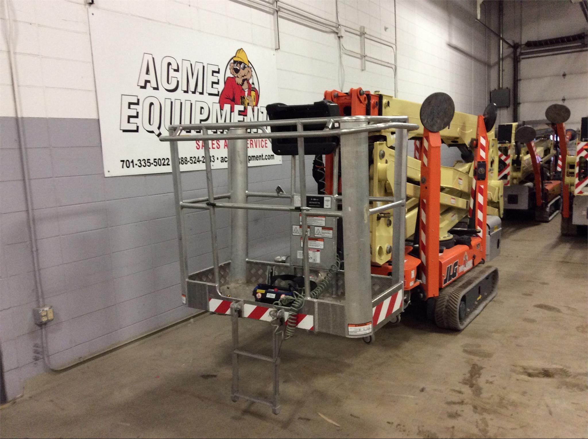 2016 JLG X600AJ Equipment Image0