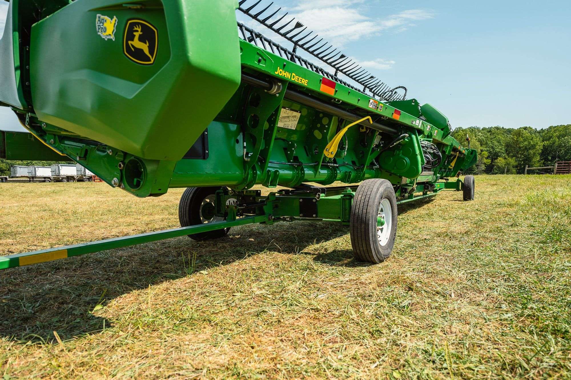 2016 J&M 4WS15 Equipment Image0