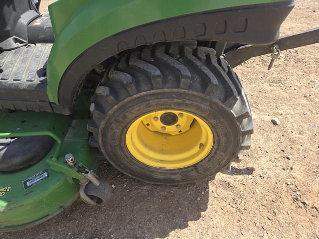 Image of John Deere 1023E equipment image 4