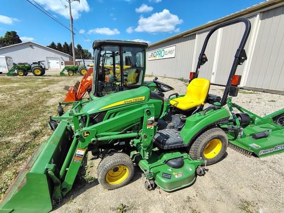 Image of John Deere 1023E equipment image 2