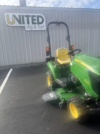 2016 John Deere 1023E Equipment Image0