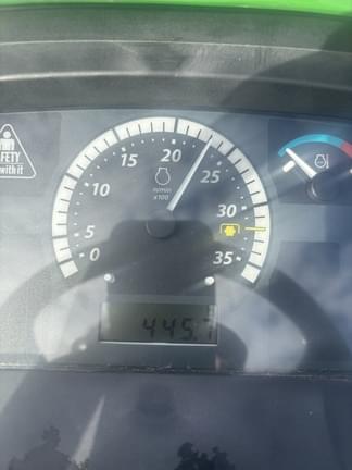 Image of John Deere 1023E equipment image 4