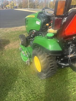 Image of John Deere 1023E equipment image 4