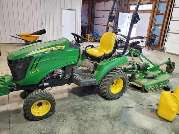 Image of John Deere 1023E equipment image 1