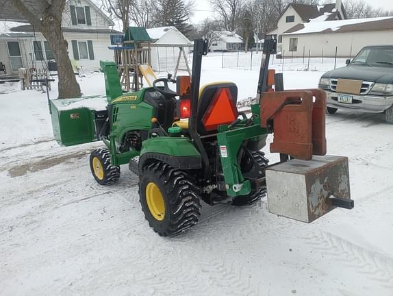 Image of John Deere 1023E equipment image 2