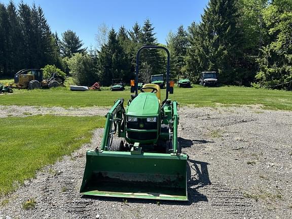 Image of John Deere 1023E equipment image 2