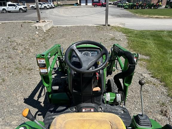 Image of John Deere 1023E equipment image 4