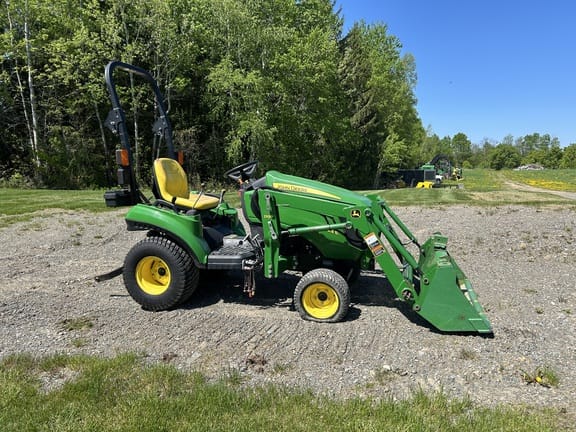 2016 John Deere 1023E Equipment Image0