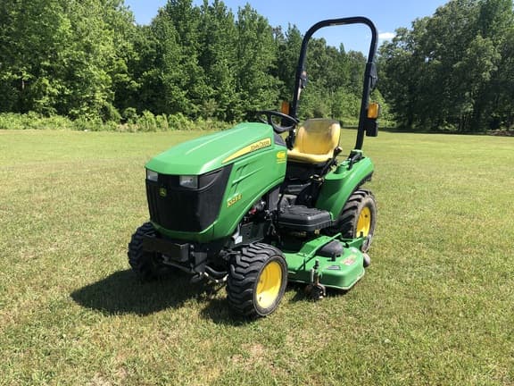 Image of John Deere 1023E Primary image