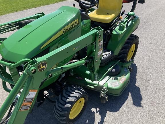 Image of John Deere 1023E equipment image 2