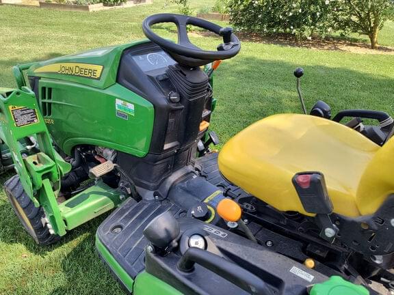 Image of John Deere 1025R equipment image 2