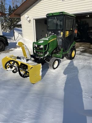 2016 John Deere 1025R Image