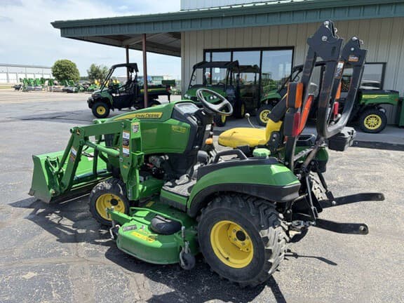 Image of John Deere 1025R equipment image 2