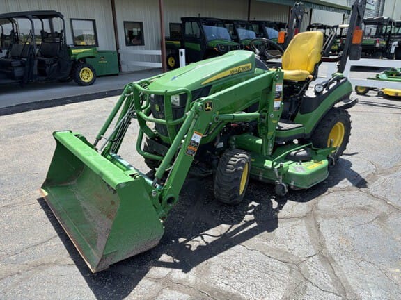 2016 John Deere 1025R Equipment Image0