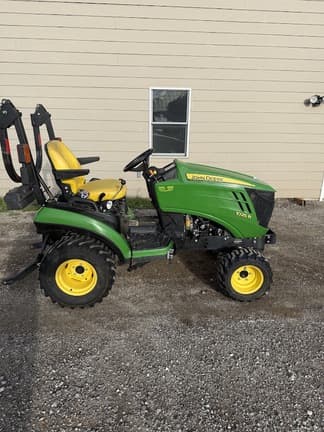 Image of John Deere 1025R equipment image 3