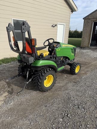 Image of John Deere 1025R equipment image 4