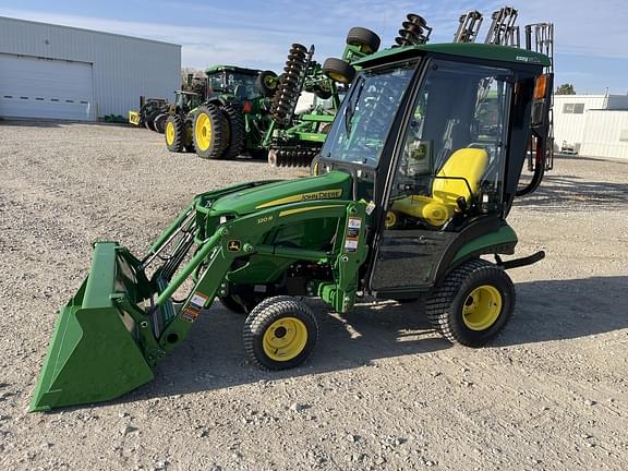 Image of John Deere 1025R equipment image 1