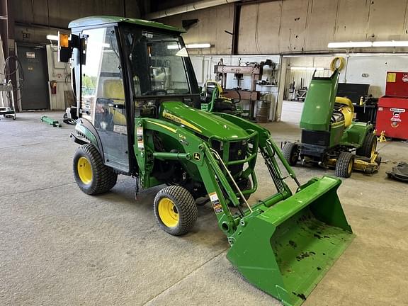 Image of John Deere 1025R equipment image 1