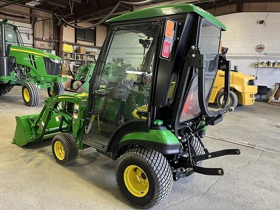 Image of John Deere 1025R equipment image 2