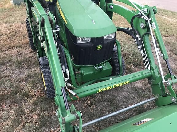 Image of John Deere 1025R equipment image 2