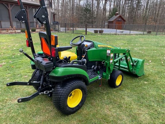 Image of John Deere 1025R Primary image