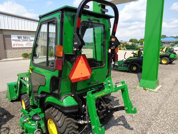 Image of John Deere 1025R equipment image 3