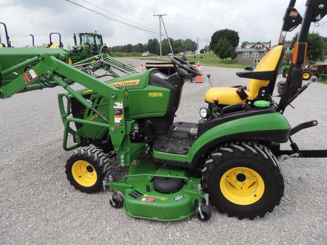 Image of John Deere 1025R equipment image 1