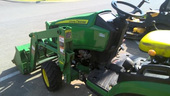 Image of John Deere 1025R equipment image 2