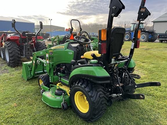 Image of John Deere 1025R equipment image 3