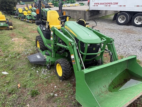 2016 John Deere 1025R Equipment Image0