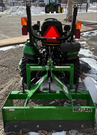 Image of John Deere 1025R equipment image 3