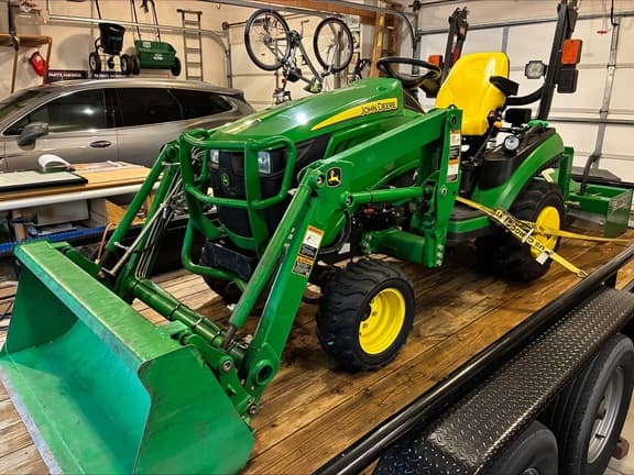 Image of John Deere 1025R equipment image 2