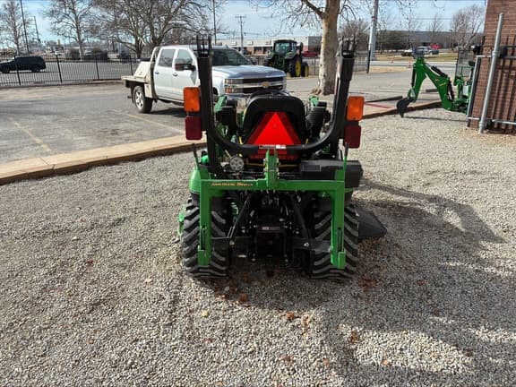 Image of John Deere 1025R equipment image 2