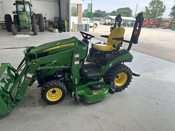 Image of John Deere 1025R Image 0