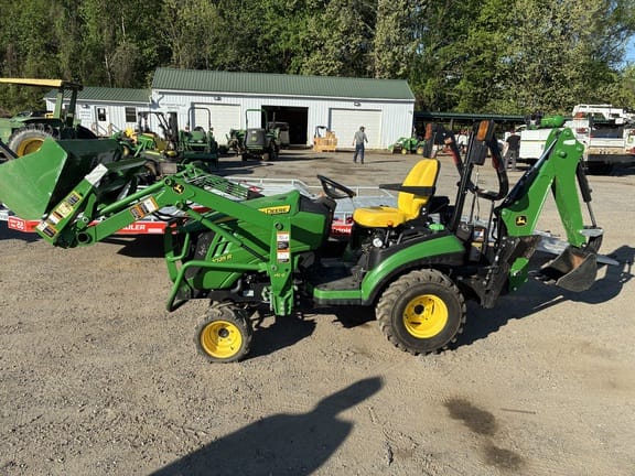2016 John Deere 1025R Equipment Image0