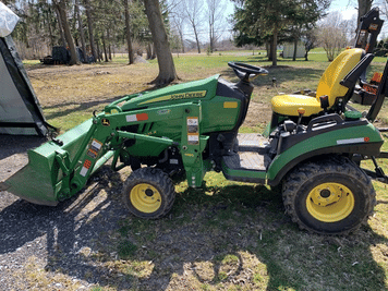 Main image John Deere 1025R