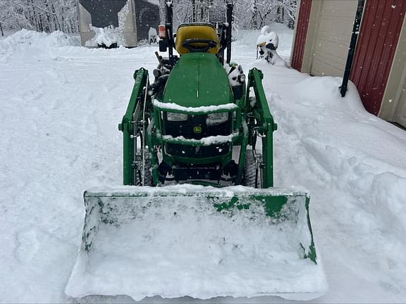 Image of John Deere 1025R equipment image 2