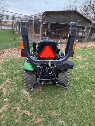 Image of John Deere 1025R equipment image 4