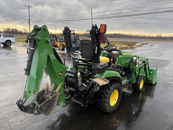 Image of John Deere 1025R equipment image 3