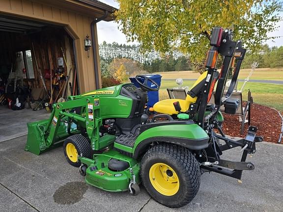 Image of John Deere 1025R equipment image 2