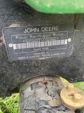 Image of John Deere 1025R equipment image 2
